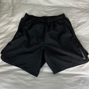 MENS NIKE SHORTS [S]